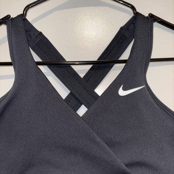 Nike Women's Cross Open Back Sports Bra - Picture 2 of 4